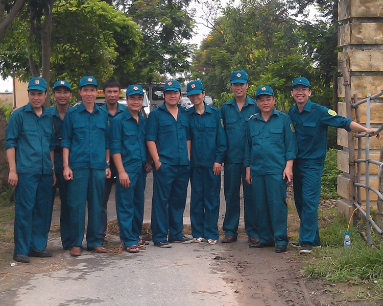Công ty tham dự kiểm tra bắn đạn thật tại Đông Anh Pic_nen_small.jpg